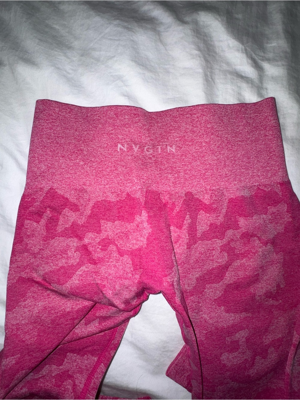NVGTN Pink Seamless High-Waist Leggings with Camo Knit